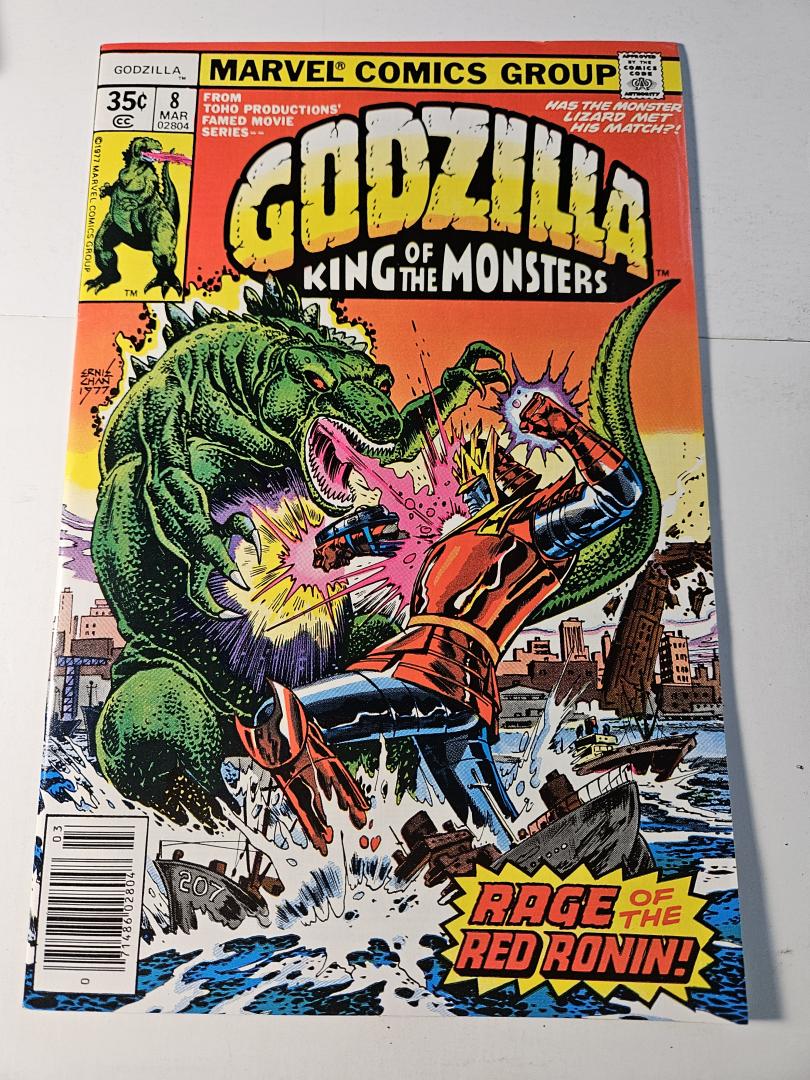 Godzilla #8, VF//NM Marvel, 1978