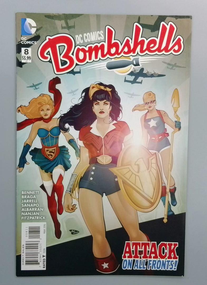 Bombshells #8, NM Attack on All Fronts, DC Comics, 2015