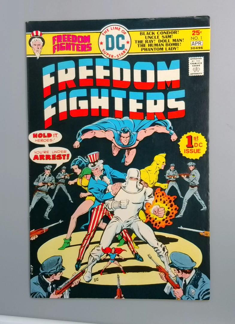 Freedom Fighters #1, FN 1st Issue, DC Comics, 1976 JR1