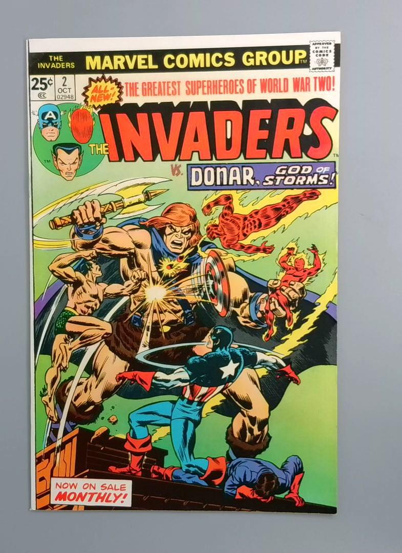 The Invaders #2, FN+ Marvel Comics, 1975 JR1