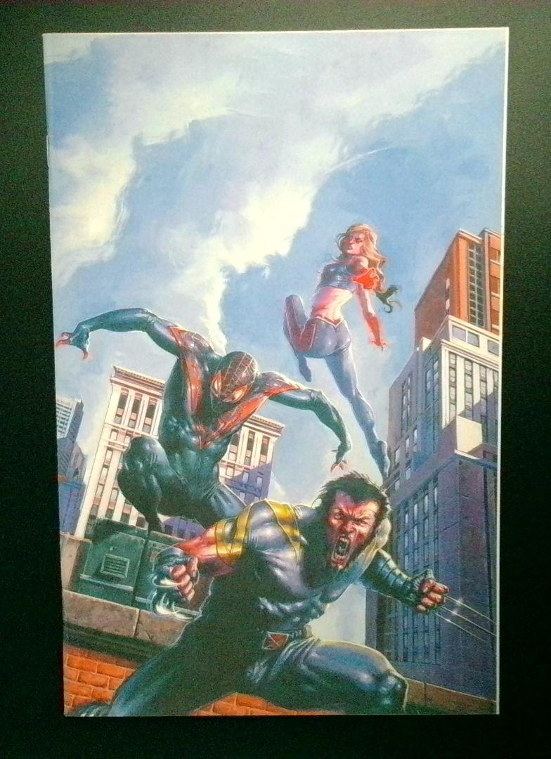 Ultimate Invasion #1-ILLUM-B NM Davide Paratore Variant Marvel Comics 2023