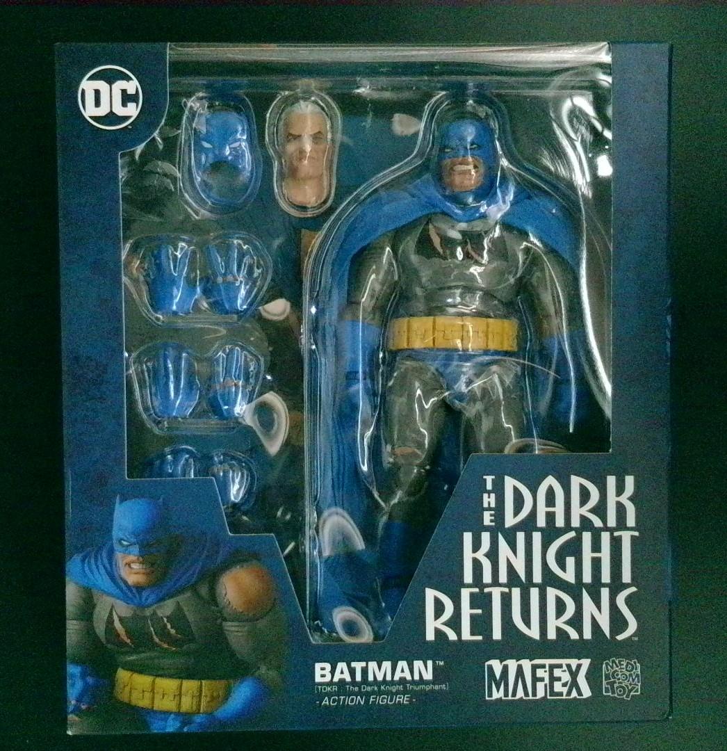 Mafex No. 119 Batman Triumphant The Dark Knight Returns Action Figure 