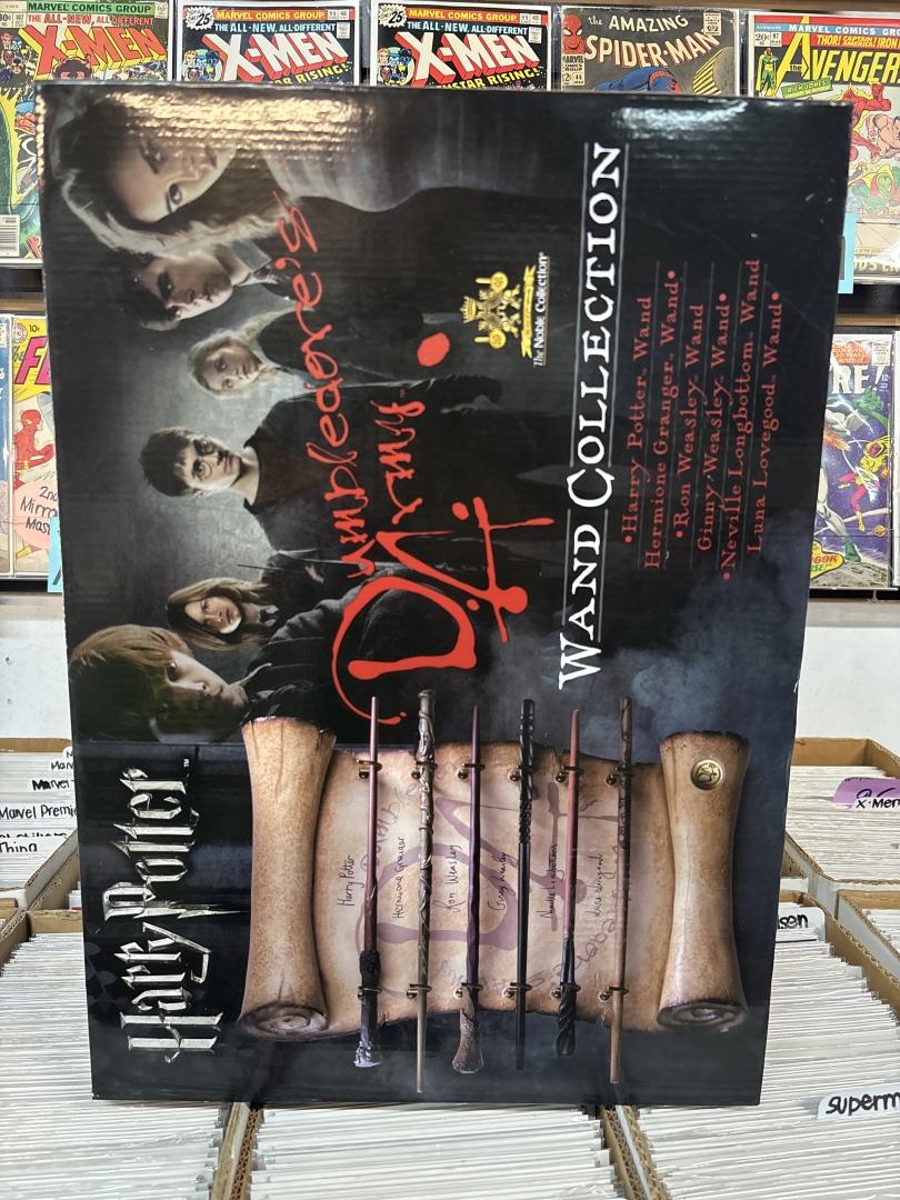 Harry Potter and the Deathly Hallows Wand Collection Box Set Warner Bros 2010