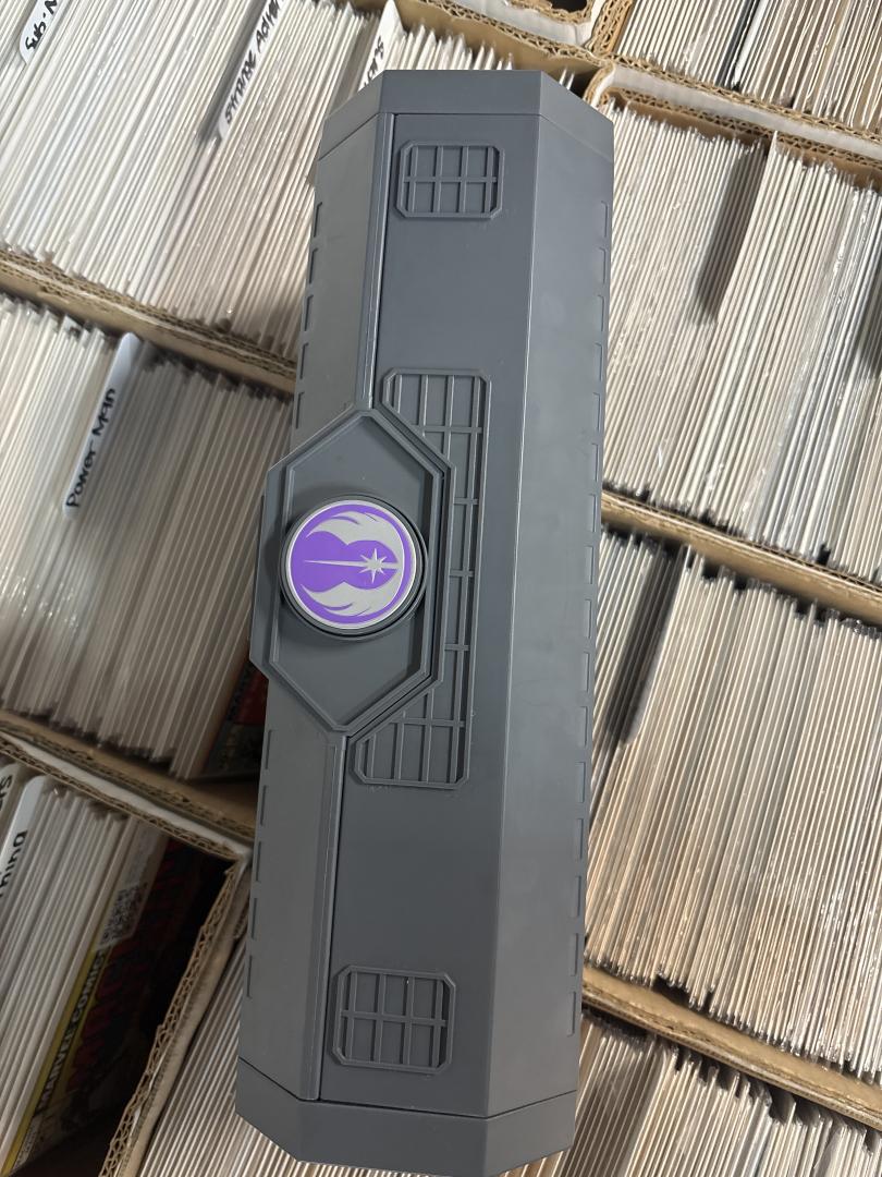 Mace Windu Legacy Lightsaber Hilt Star Wars Galaxy's Edge Disney