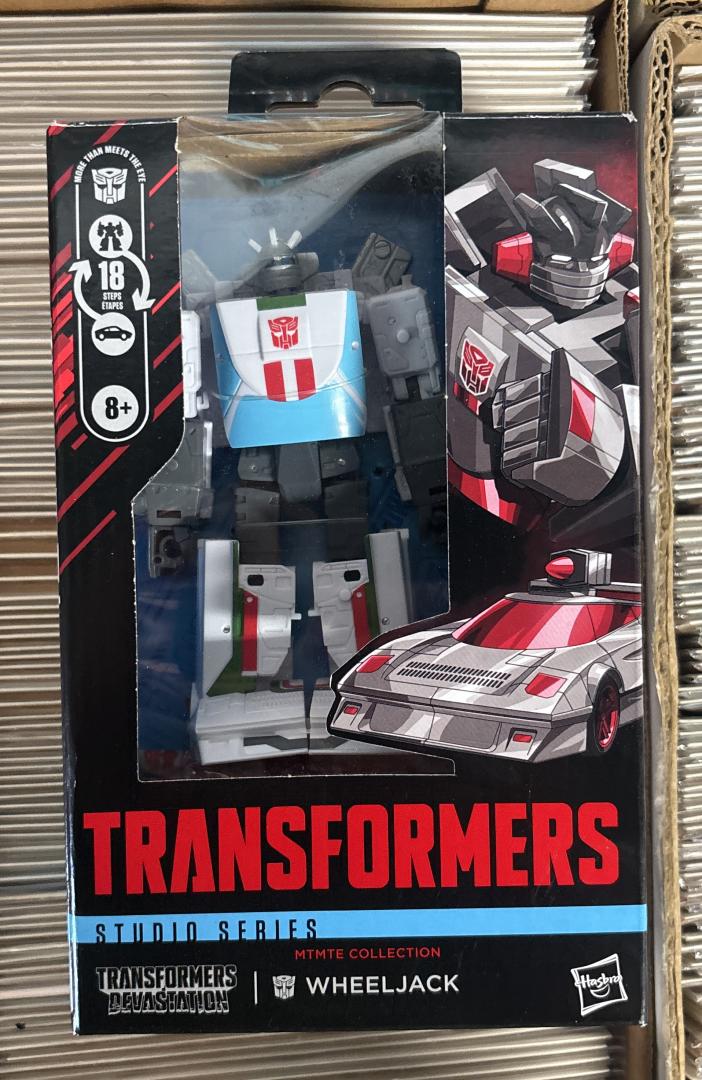 Wheeljack Transformers Studio Series Hasbro 2025