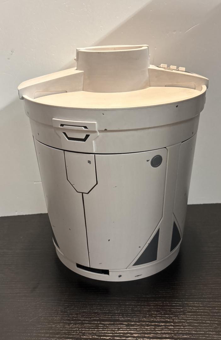 Disney StarWars Galaxy’s Edge Camtono Case Mandalorian Beskar Bucket USED