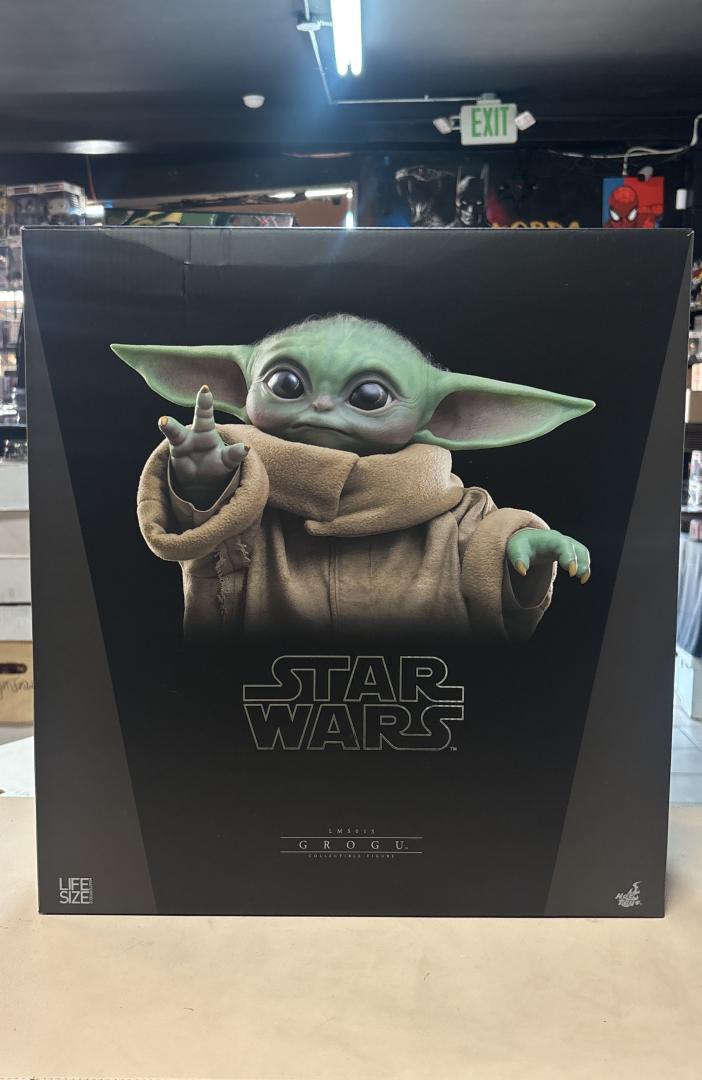 Grogu Star Wars Hot Toys Life-Size Masterpiece Series