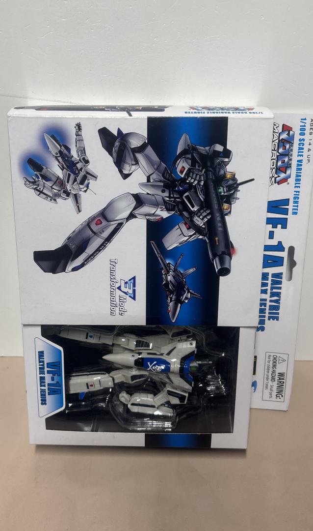 VF-1D Battroid Macross Robotech Bandai 2006