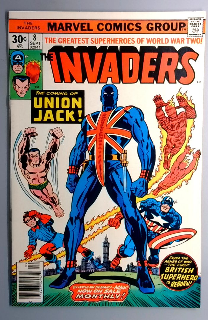 Invaders #8 VF/NM 1st Cover Appearance of Union Jack Marvel 1976